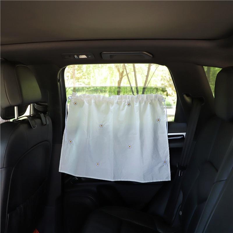 Rèm Che Nắng Cách Nhiệt Bằng Vải Cotton Thêu Họa Tiết Hoạt Hình Có Giác Hút Gắn Xe Hơi