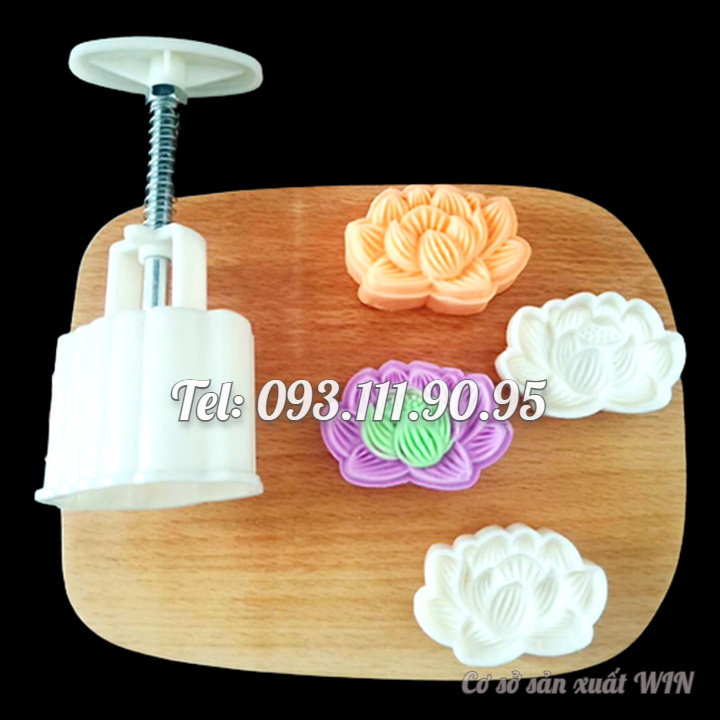 Khuôn trung thu lò xo, khuôn ép xôi hoa sen loại 50 gram – Mã số 1748
