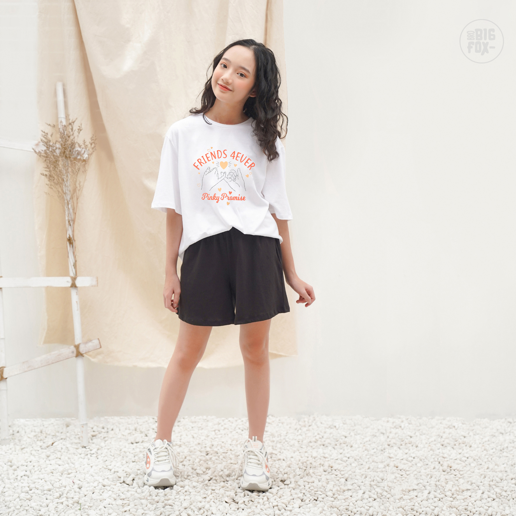 Áo Mùa Hè Cho Bé Gái MissMeow,Size Đại ,Áo Cotton Thun Cộc Tay Dáng Rộng In FRIENDS 4EVER 12-15