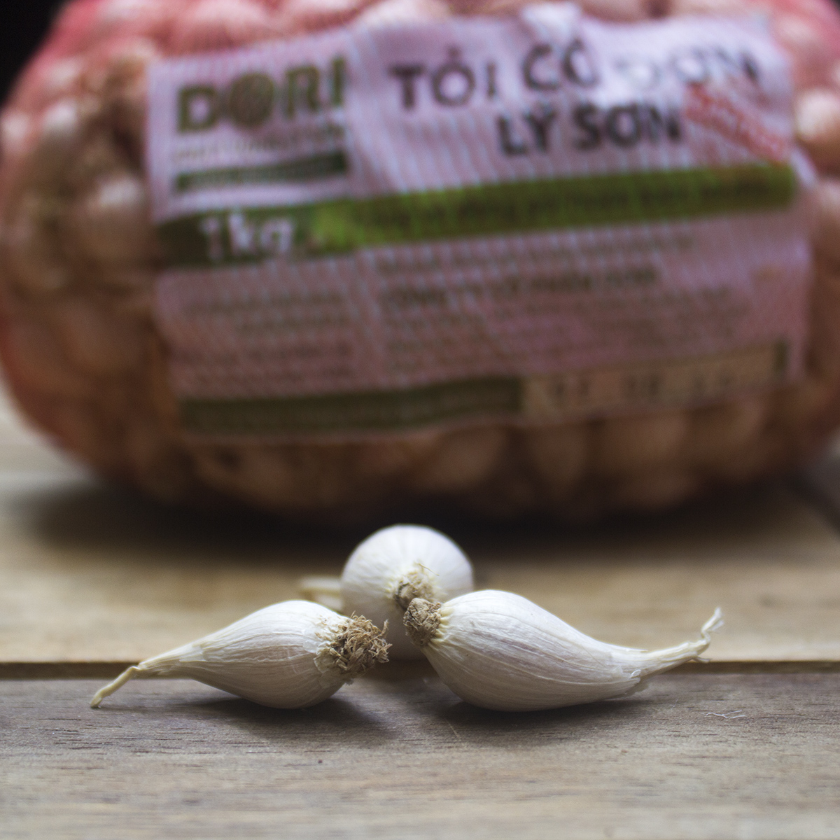 Đặc Sản Quảng Ngãi - Tỏi Cô đơn Lý Sơn Túi lưới 1kg - Trồng tại đảo Lý Sơn - Cam kết đúng xuất xứ - Hoàn tiền 200% nếu sai cam kết - Dùng để ăn sống hoặc chế biến