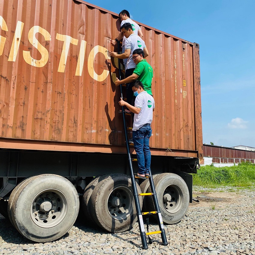 Thang Rút Đơn, Thang nhôm rút gọn SUMIKA SKS440 - Chiều cao tối đa 4.4m, sơn tĩnh điện, chống trầy xước, khóa chốt cao cấp, đế cao su chống trượt, bậc thang diện tích rộng, nhỏ gọn, tiện lợi di chuyển - Luôn Có Phụ Kiện Thay Thế