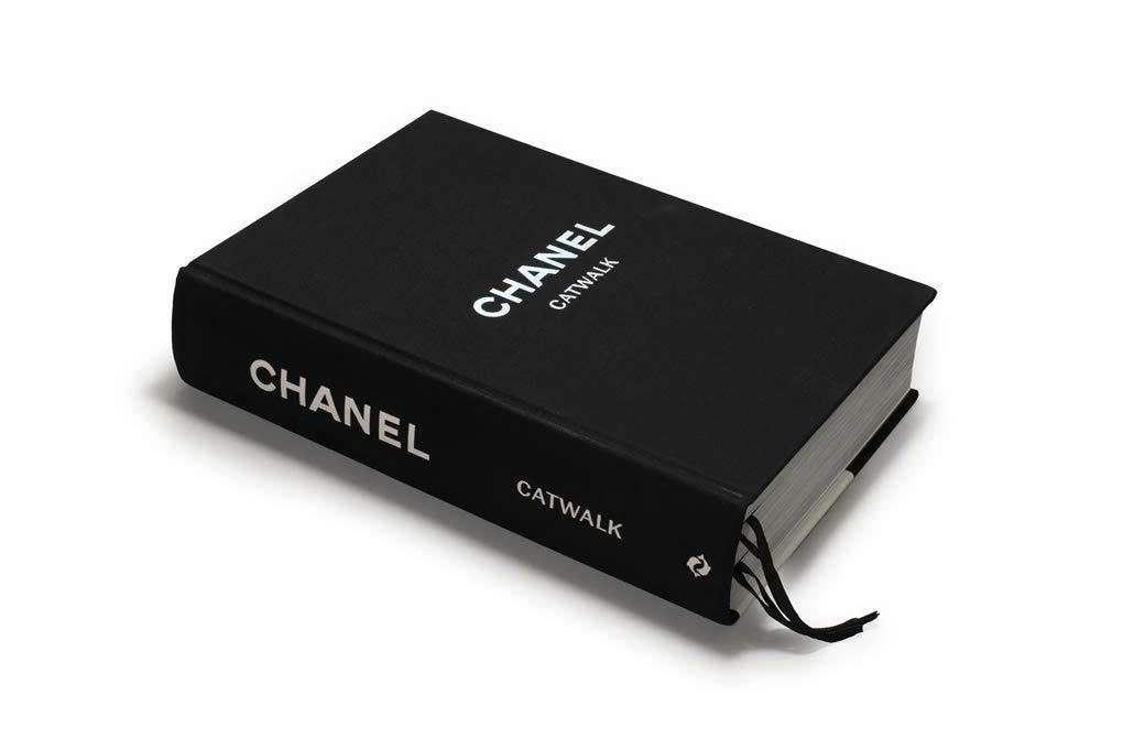 [SÁCH NGOẠI VĂN] CHANEL CATWALK: The complete collections – Mauries Patrick – Read Station