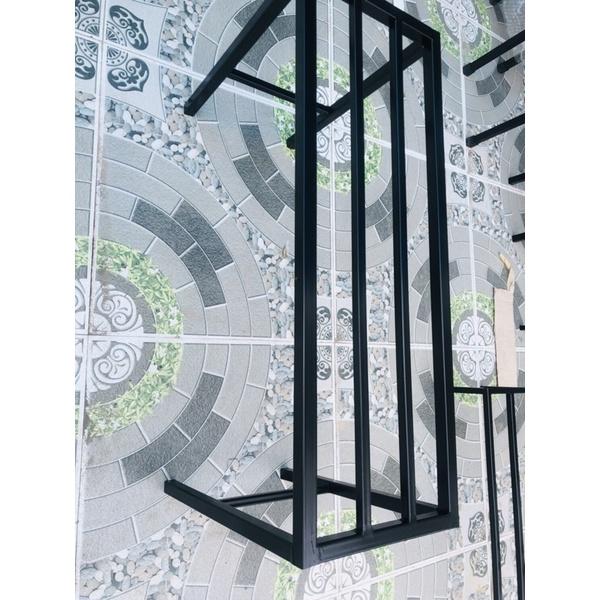 Kệ thép Dài 70cm.Rộng 25cm. Cao 40cm. 4 chaan 2 giang Hộp thép 20*20mm