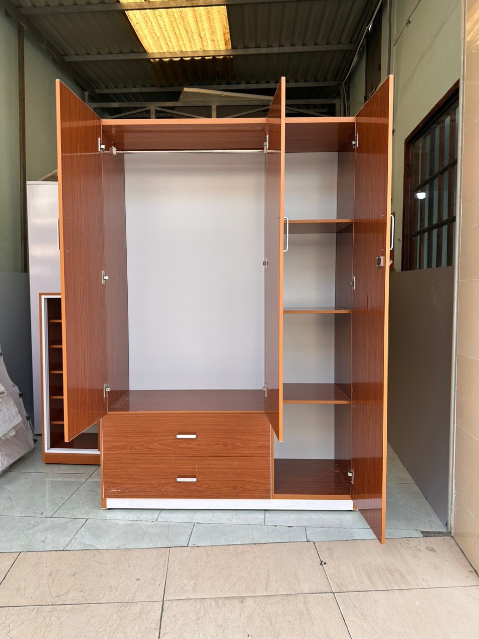 Tủ áo 3 cánh Tundo loại tốt MRC 1m25 x 1m85