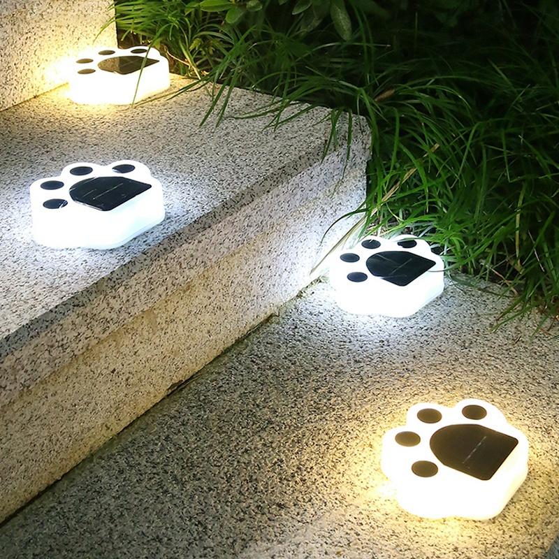 Đèn trang trí sân vườn hình chú gấu dễ thương sử dụng năng lượng mặt trời