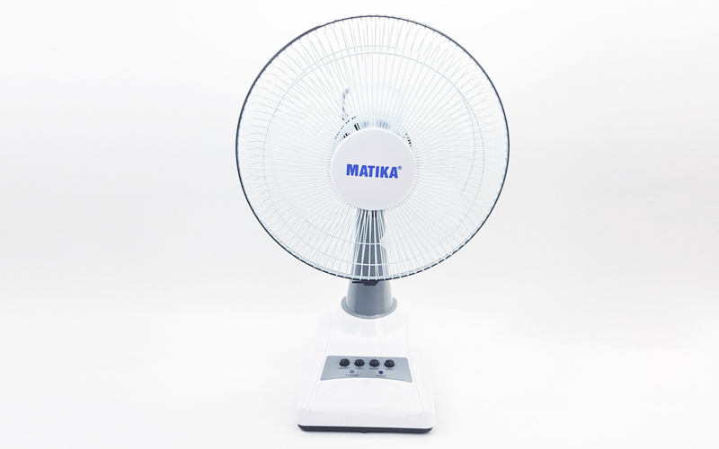 Quạt Tích Điện Có Đèn Led Matika Nhỏ Gọn Hoạt Động Pin Lên Đến 7h-Hàng Chính Hãng