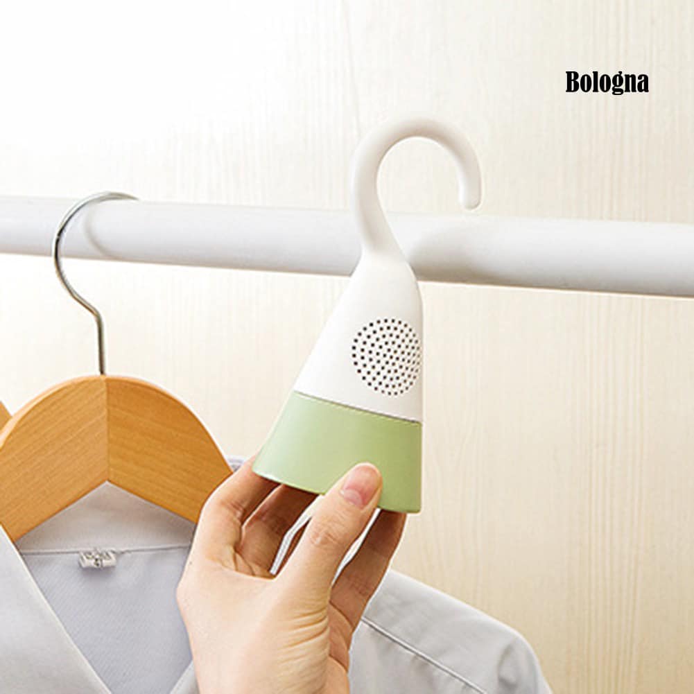 LỌC KHỬ MÙI CHỐNG ẨM MỐC TREO TỦ QUẦN ÁO TIỆN DỤNG