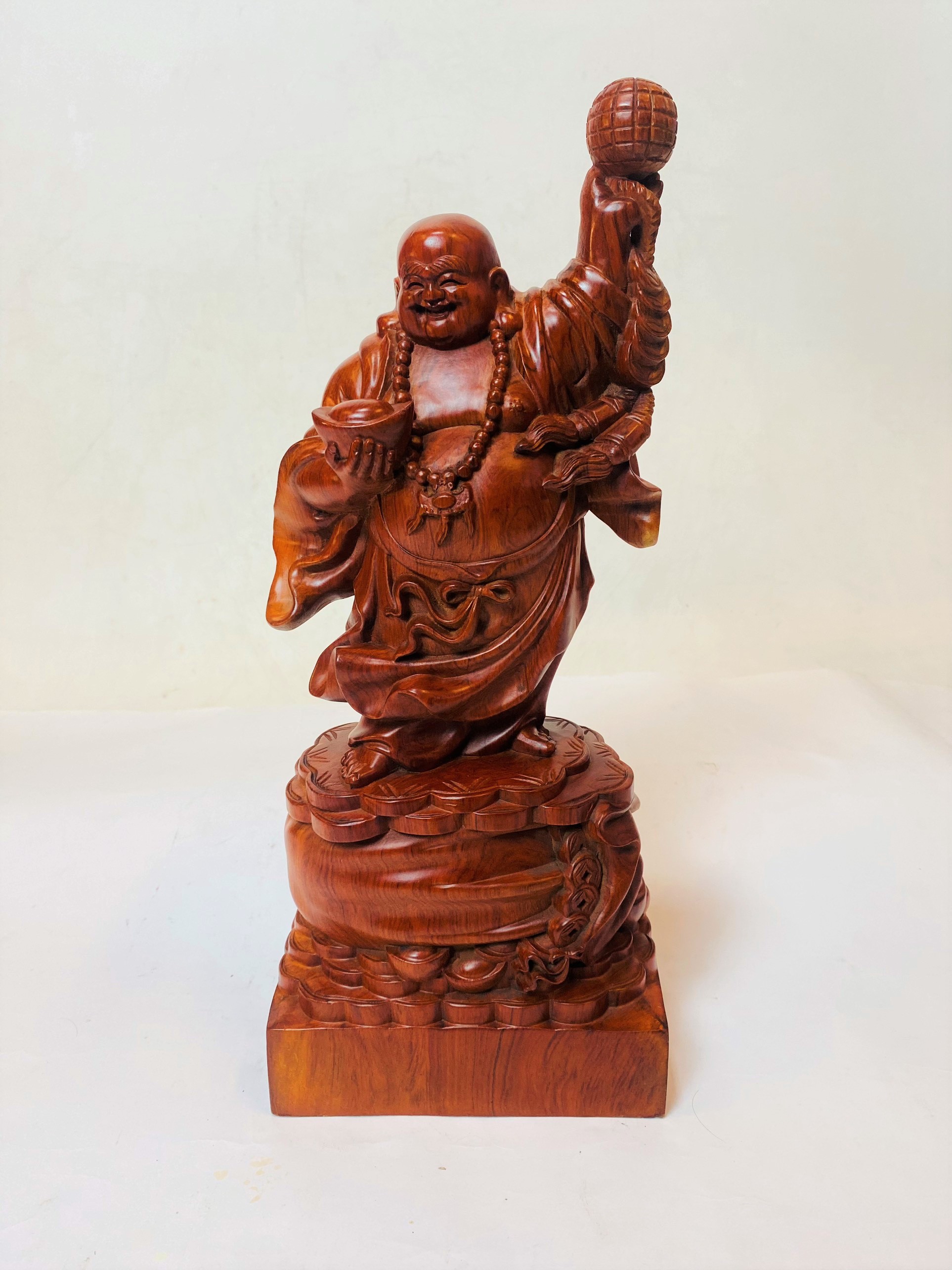 Tượng gỗ để bàn - Phật Di Lặc hoà bình Thế giới