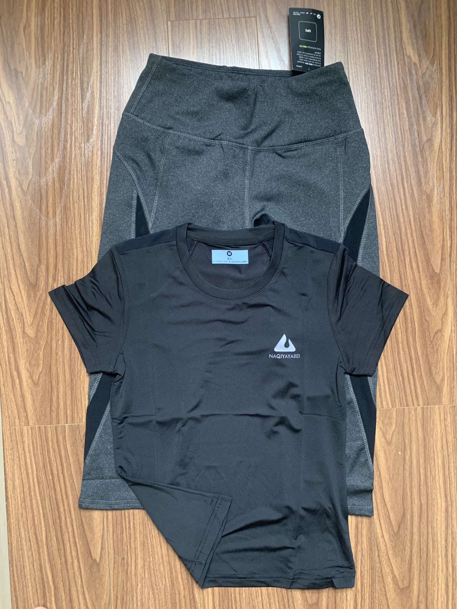 SET ĐỒ NỮ GỒM QUẦN LEGGING LỬNG VÀ ÁO THUN NỮ NGẮN TAY ĐA NĂNG