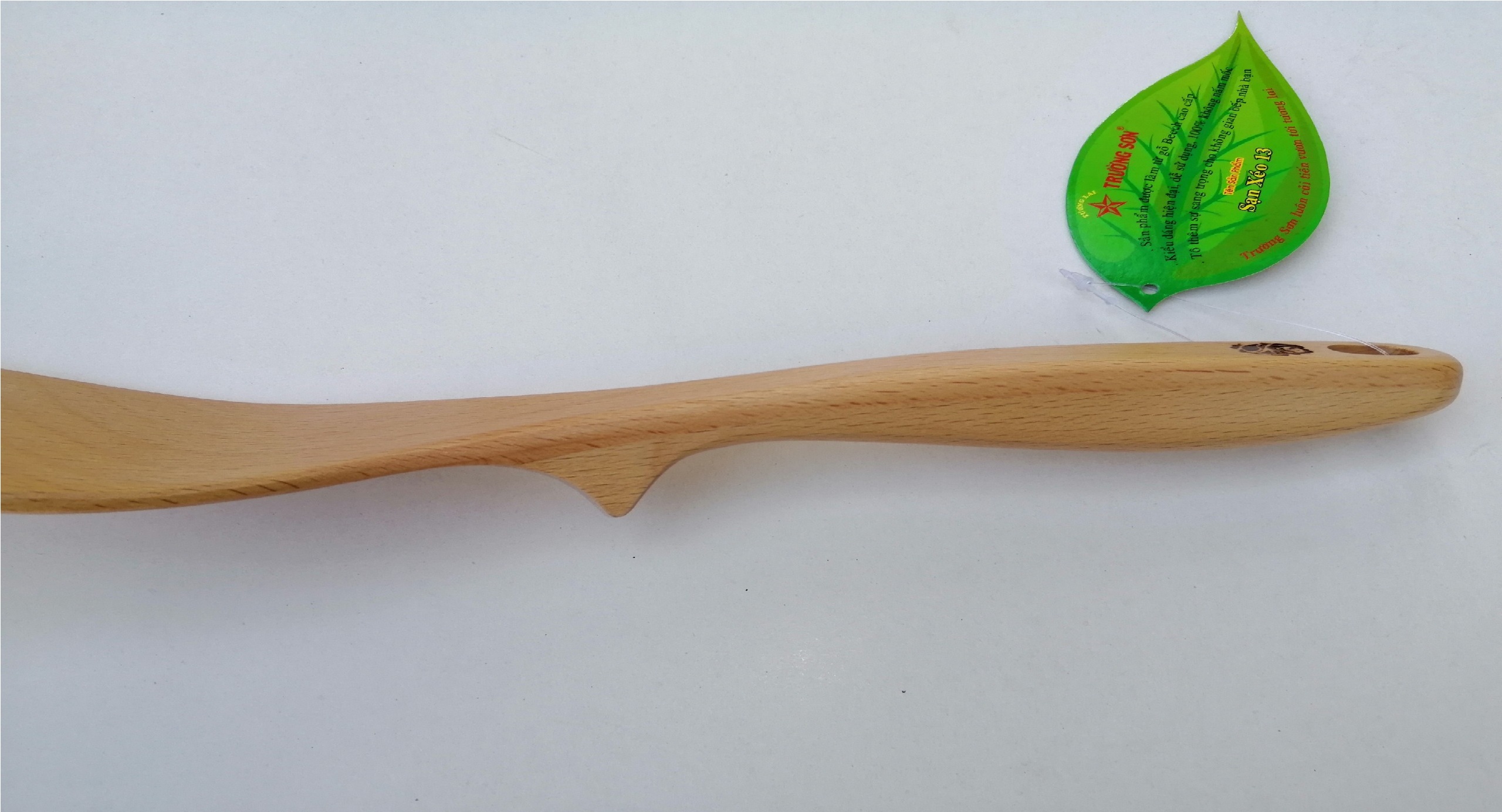 Sạn Xào Có Đế Chân - Sạn Gỗ Xéo 13 ( 34 x 7.5 cm ) - Đồ Gỗ Nhà Bếp Thương Hiệu Trường Sơn