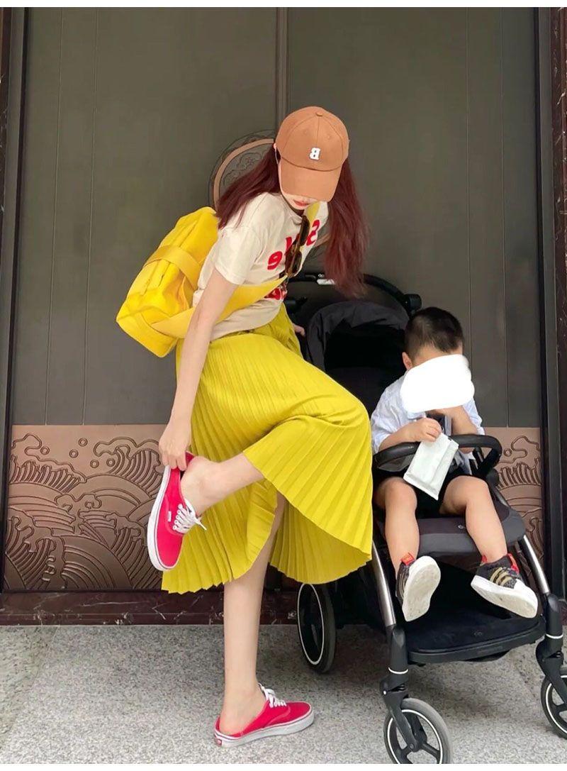 TOBE1SHOP Váy Hồng Kông nhẹ nhàng, hoạt bát, áo thun ngắn tay, thắt lưng mềm mại, váy xếp nếp, con cái mùa hè.