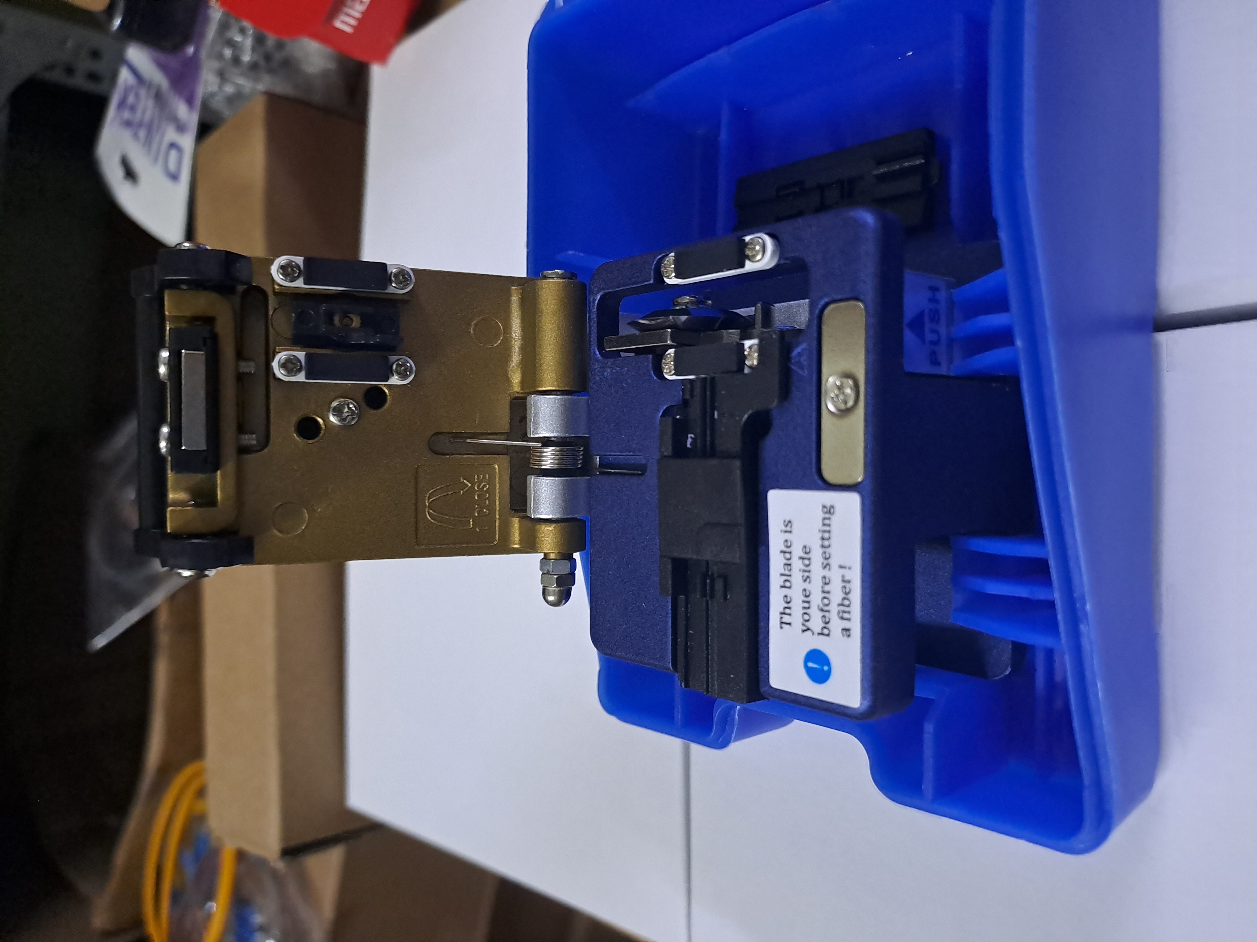 Dao cắt sợi quang FC-6S + Vỏ Hộp giá chưa vat