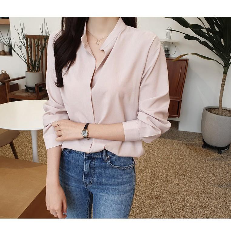 Q2080720 ÁO SƠ MI TRƠN MÀU GIẤU NÚT