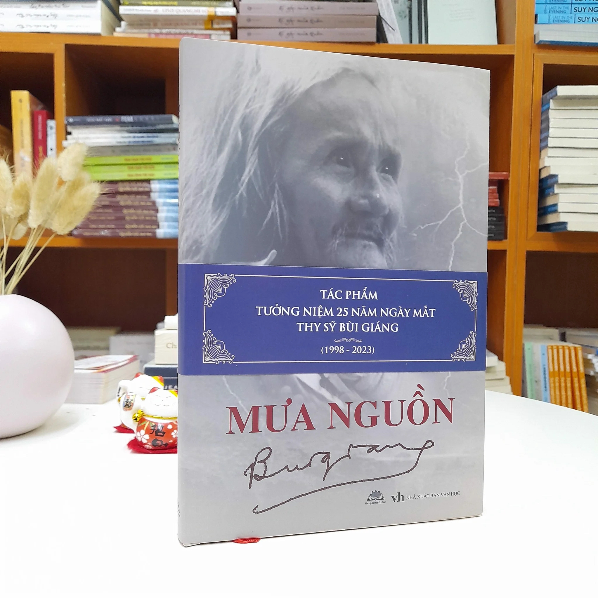 Sách Bùi Giáng tái bản 2023 - Mưa Nguồn (bìa cứng) - TẬP THƠ NỔI TIẾNG NHẤT CỦA THI SĨ BÙI GIÁNG