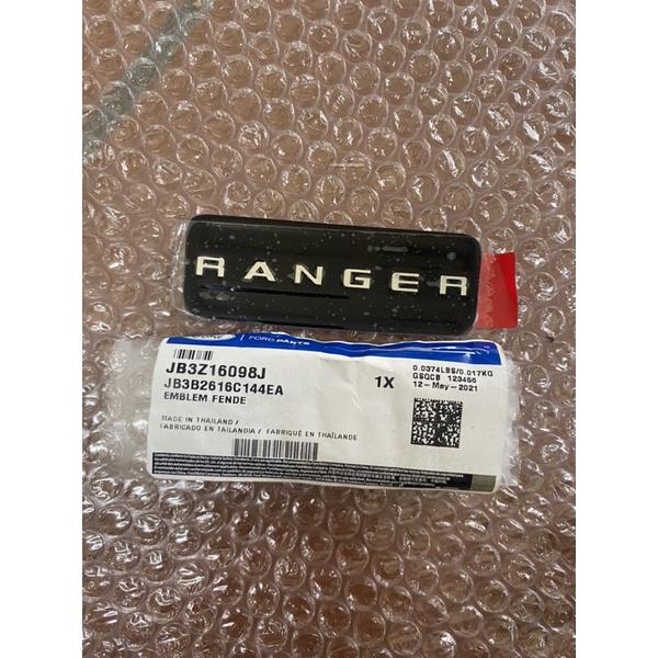CHỮ TEM RANGER DÁN TRÊN ỐP MANG CÁ TAI XE RANGER