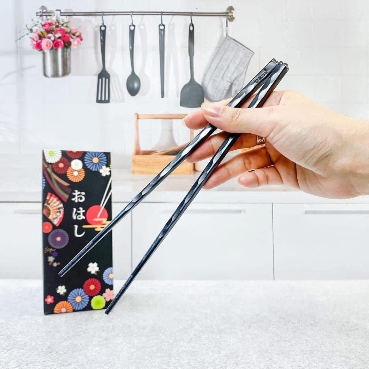 Set 5 Đũa Nhật Kháng Khuẩn Shikisai hoa anh đào Chịu Nhiệt, Chống Trượt Hàng Chính Hãng