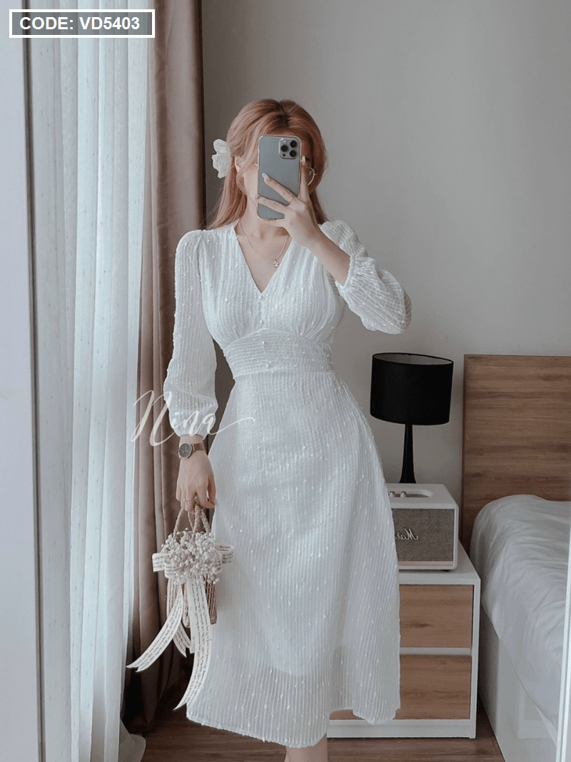 Đầm trắng nữ tay dài nút ngọc vải kim tuyến