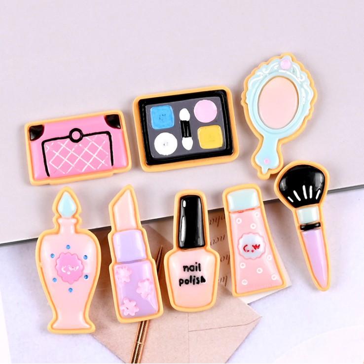 HN * Charm bộ đồ trang điểm makeup (gương, lược, son, phấn) trang trí vỏ ốp điện thoại, DIY