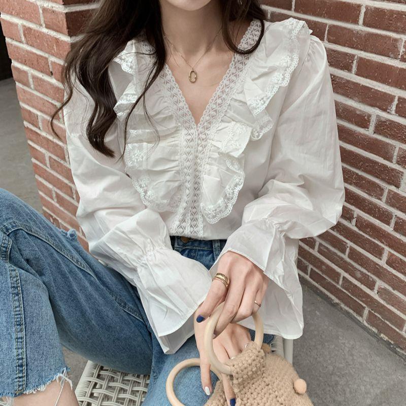 Áo sơ mi trắng cổ điển nữ cổ chữ V