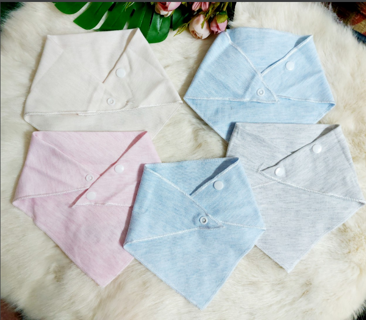 Khăn yếm tam giác cúc bấm loại cotton siêu mềm mịn cho bé trai bé gái ( mẫu ipapa imama )