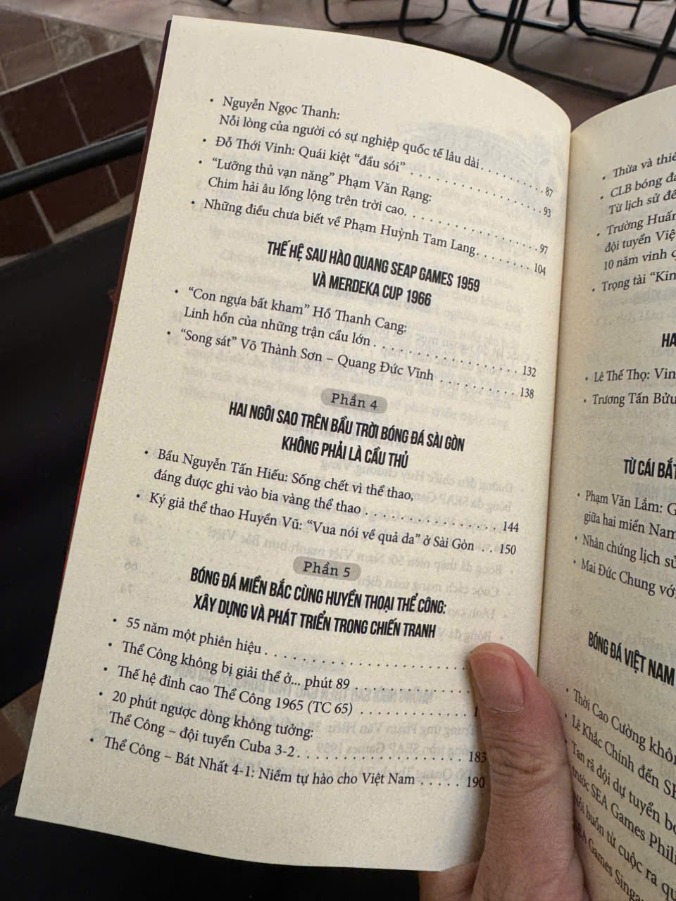 Bóng Đá Việt Nam (1896-2025) - Ký Ức Và Khát Vọng - SaigonBooks