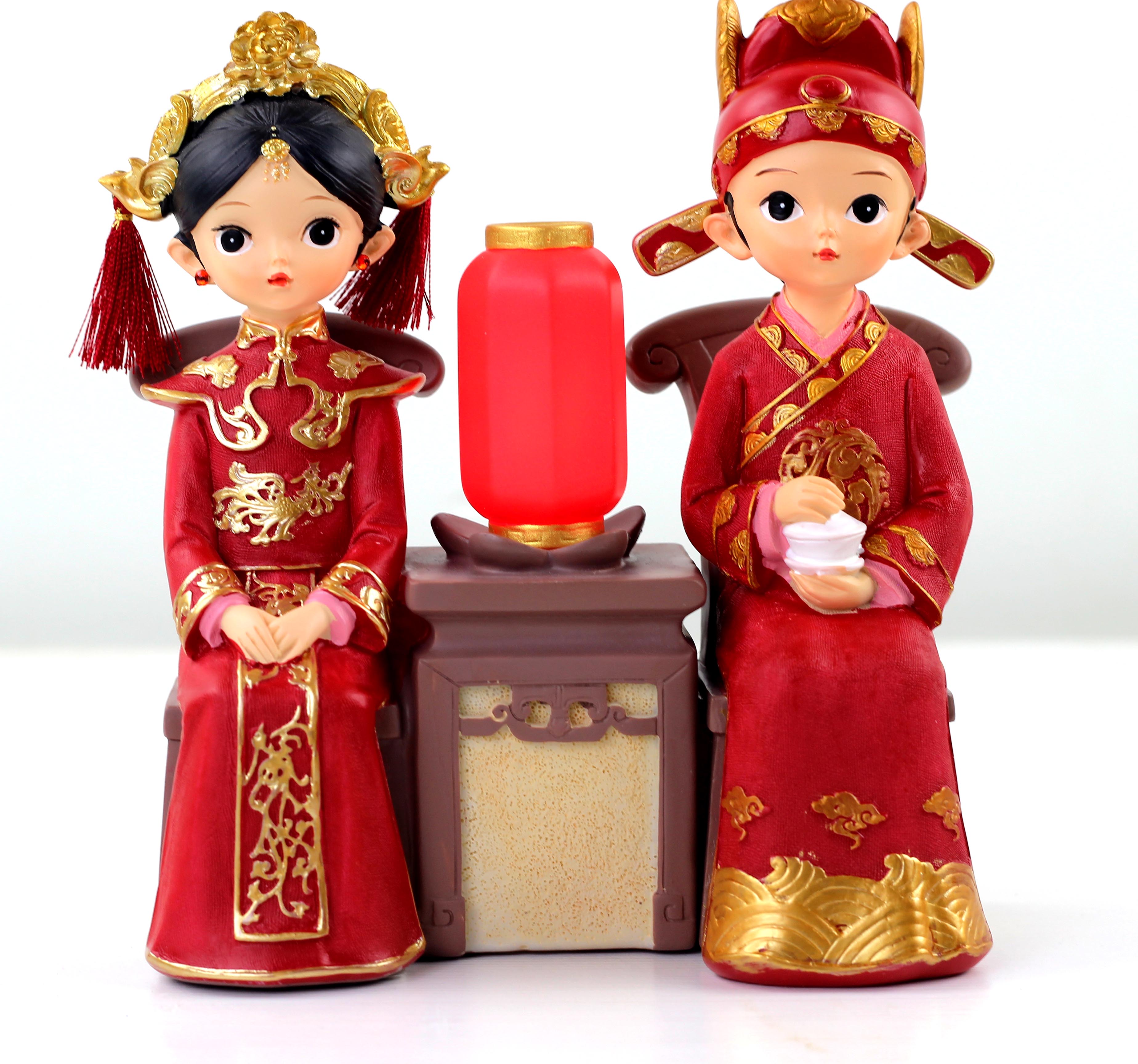 Tượng cổ trang 3D mô phỏng nhân vật đám cưới Trung Hoa thời xưa, tượng trang trí có đèn, độc đáo sắc xảo.