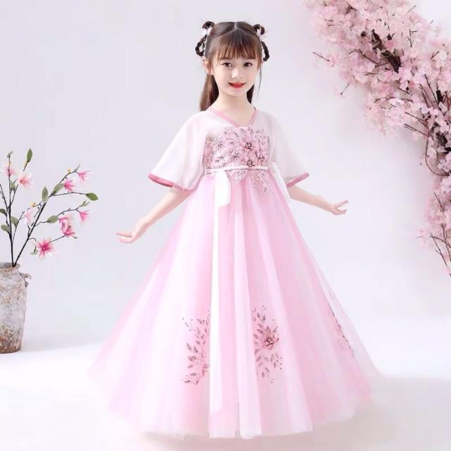 Quần áo cổ trang chụp ảnh cho bé gái