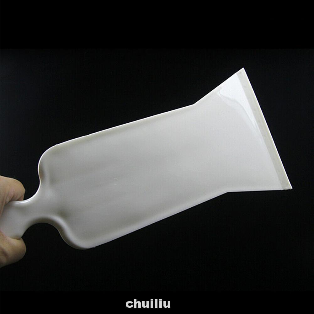 Dụng Cụ Vệ Sinh Kính Chắn Gió Xe Hơi