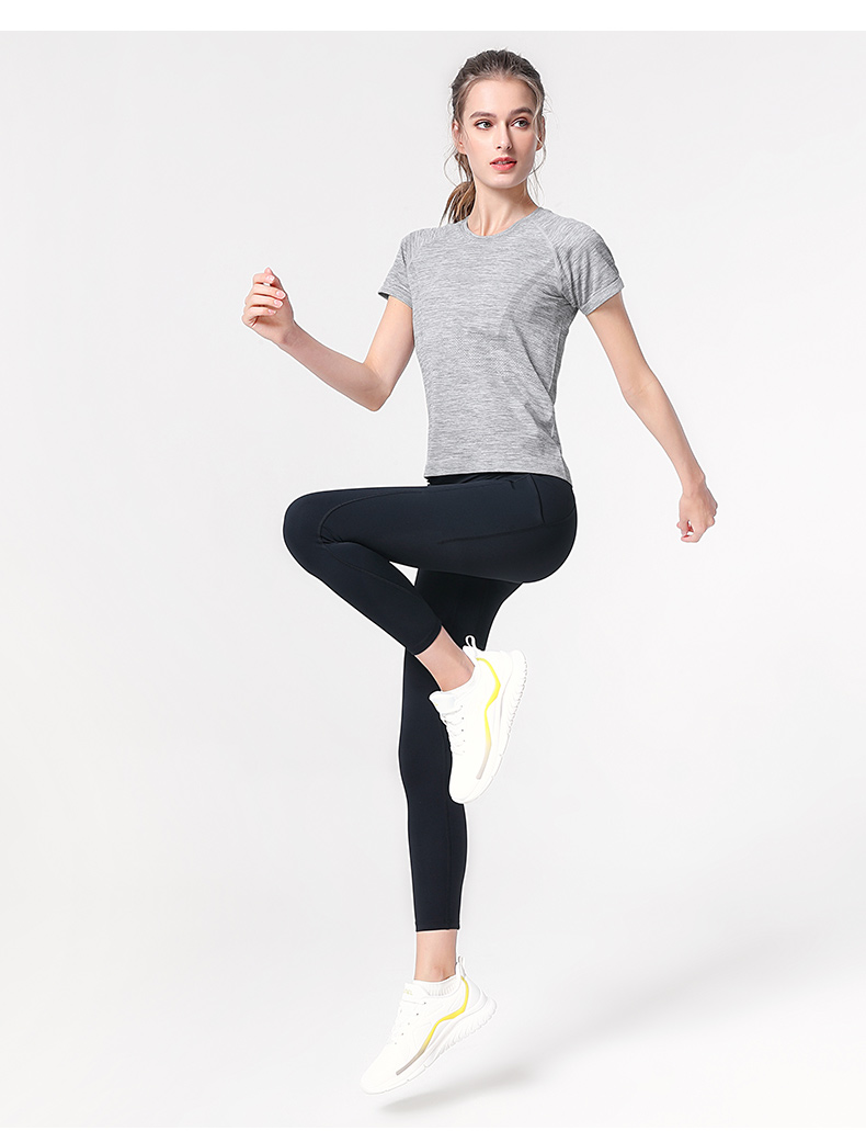 Quần áo yoga CAMEL Nữ tay ngắn mùa hè mỏng thoáng khí tập thể dục Mặc hàng đầu liền mạch Áo thun thể thao mỏng phù hợp nửa tay