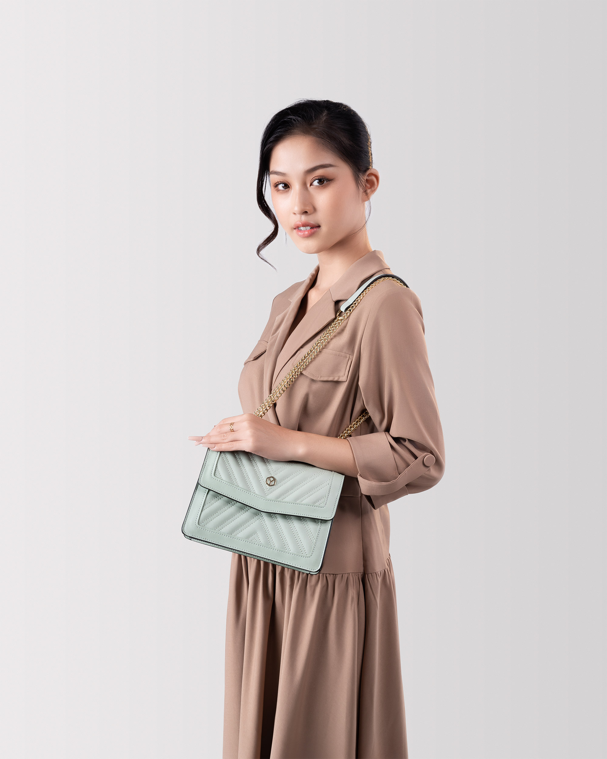 Túi đeo chéo da nữ nắp gập chần chỉ họa tiết YUUMY Seasand YN138