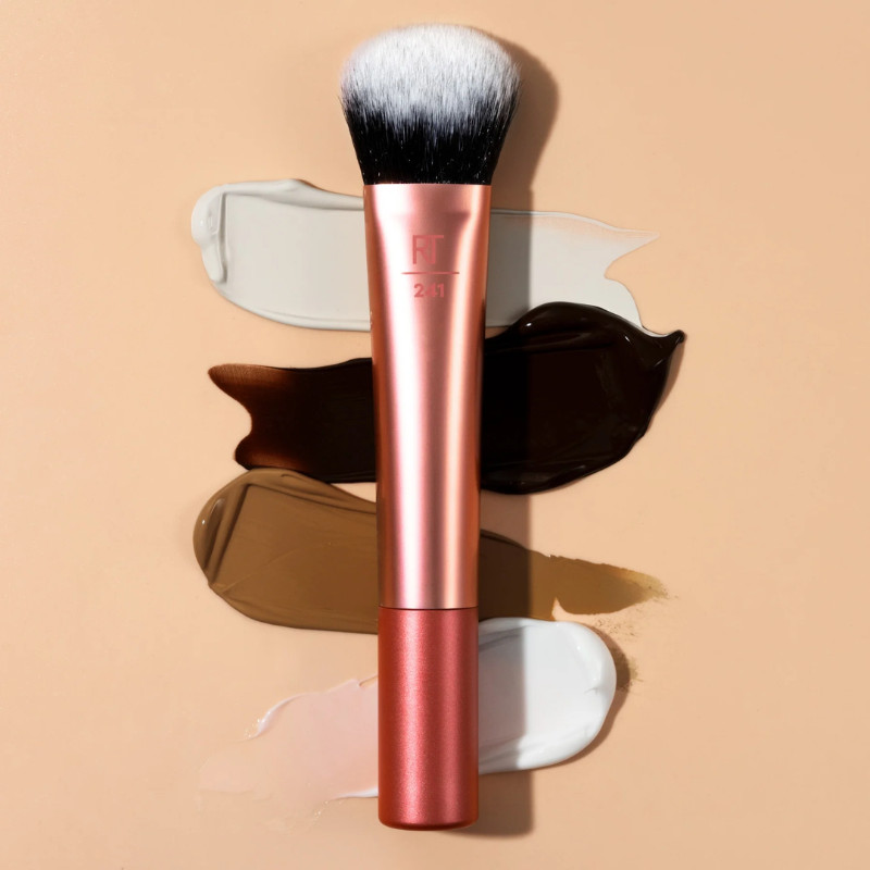 Cọ tán nền và kem lót Real Techniques seamless complexion brush