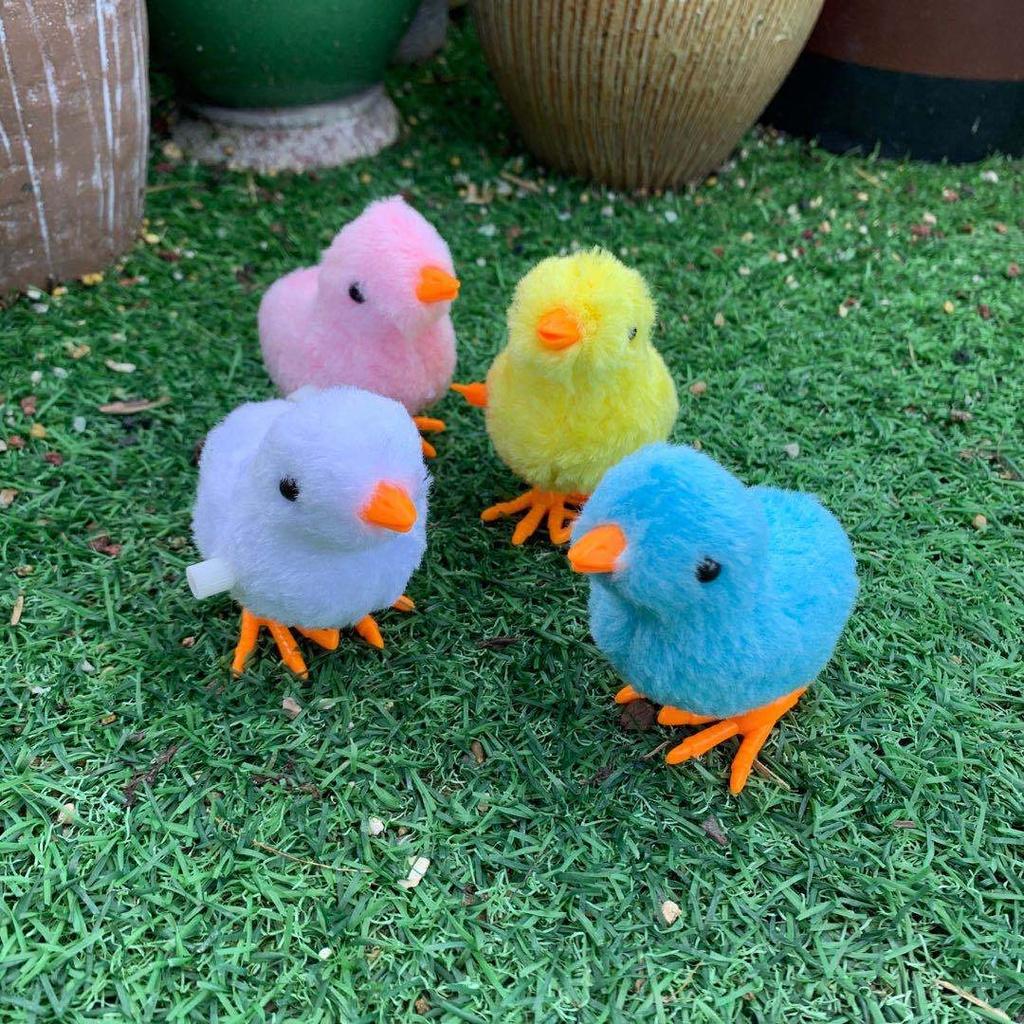 Đồ chơi gà con vặn cót siêu đáng yêu, vui nhộn cho bé.