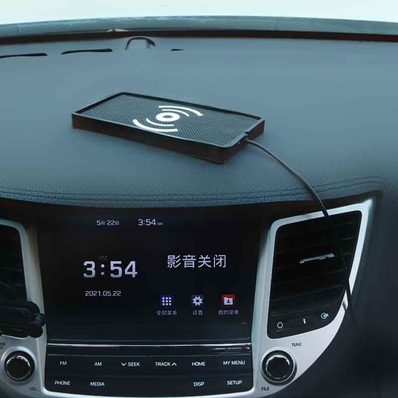 Đế sạc nhanh điện thoại không dây Qi 10W có đệm chống sốc dùng trong xe hơi văn phòng mẫu mới loại tốt