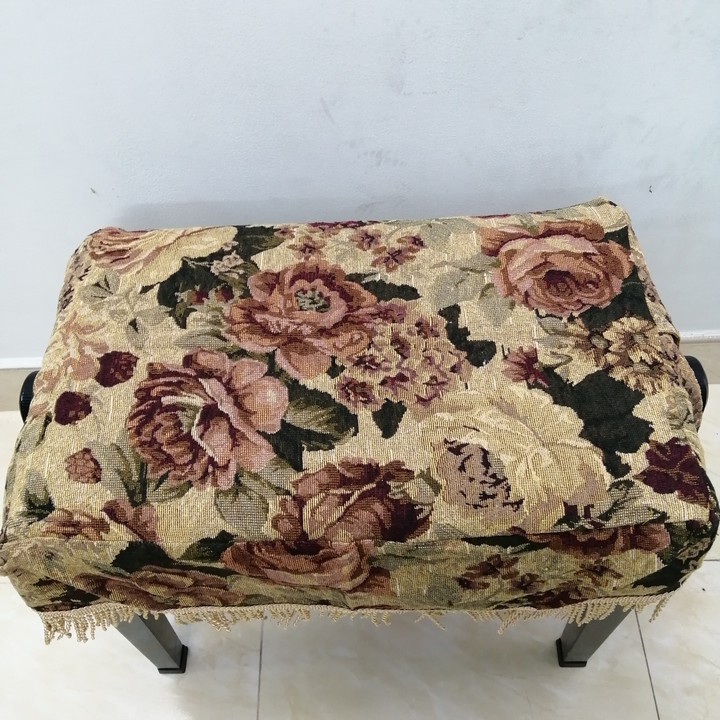 Khăn phủ ghế hoa cổ điển