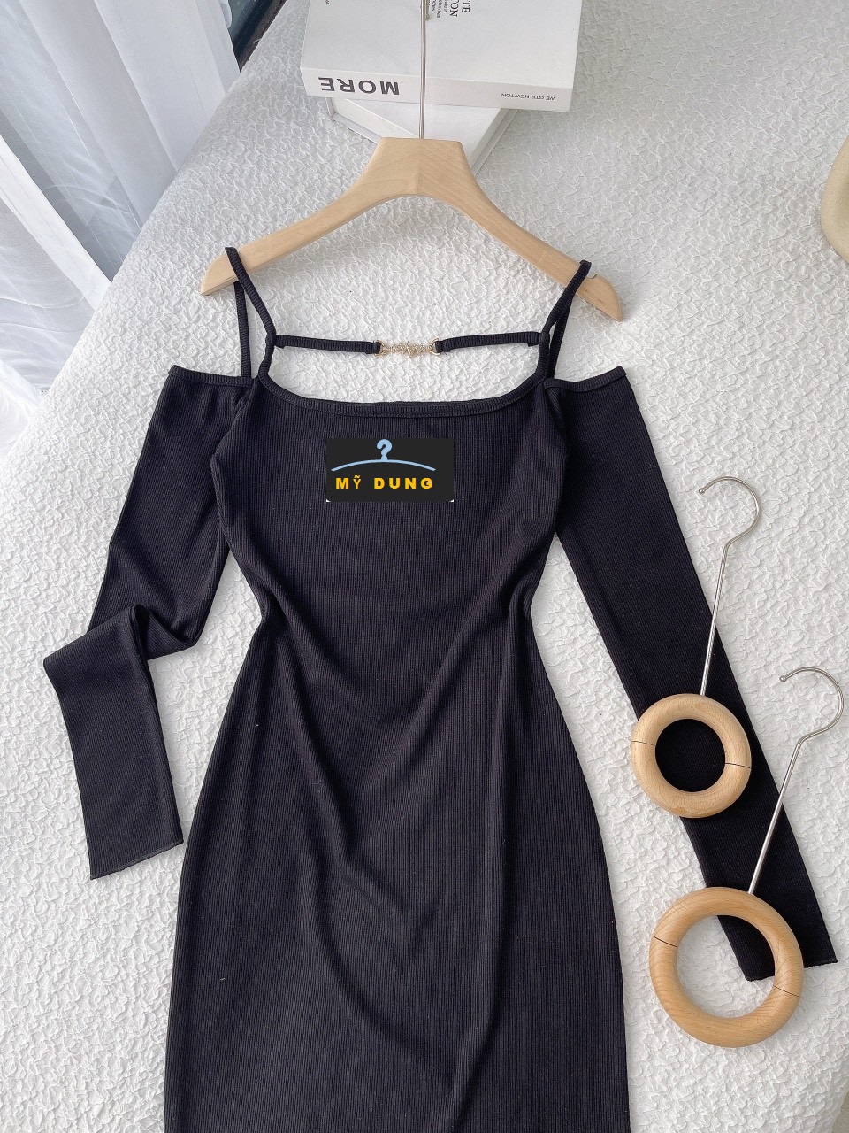 ĐẦM BODY TRỄ VAI 2S TAY DÀI- SIÊU GỢI CẢM, HÁCH DÁNG