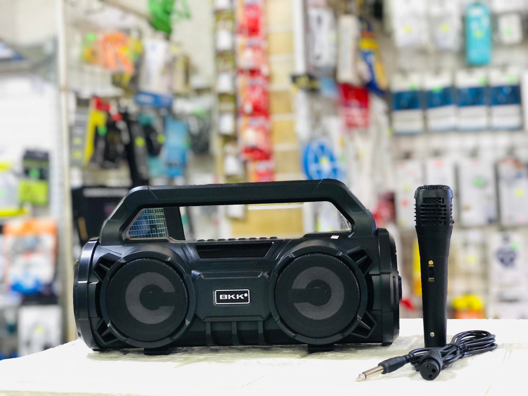 LOA BLUETOOTH KARAOKE BKK B98 ÂM THANH HAY, TẶNG KÈM MICRO CÓ DÂY - HÀNG CHÍNH HÃNG