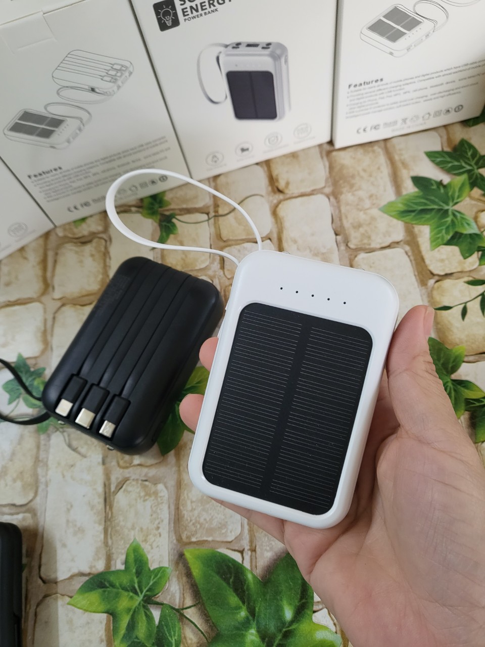 Pin Sạc Dự Phòng Năng Lượng Mặt Trời Power Bank Dung Lượng Chuẩn 10000mAh