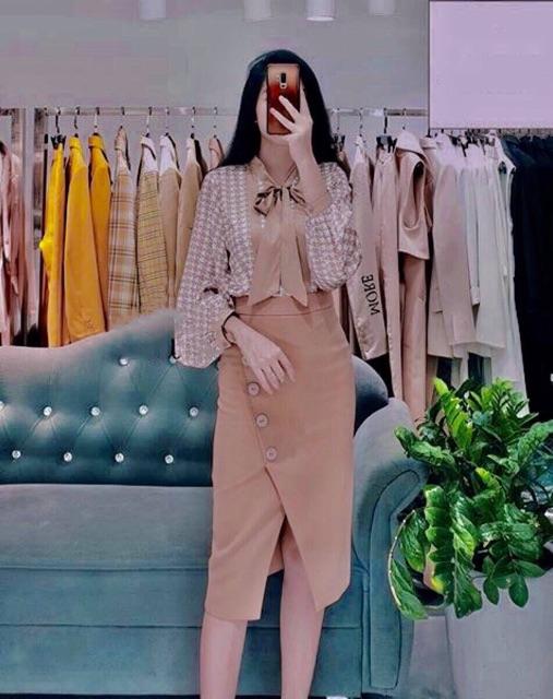 Chân váy bút chì khuy chéo xẻ trước thiết kế
