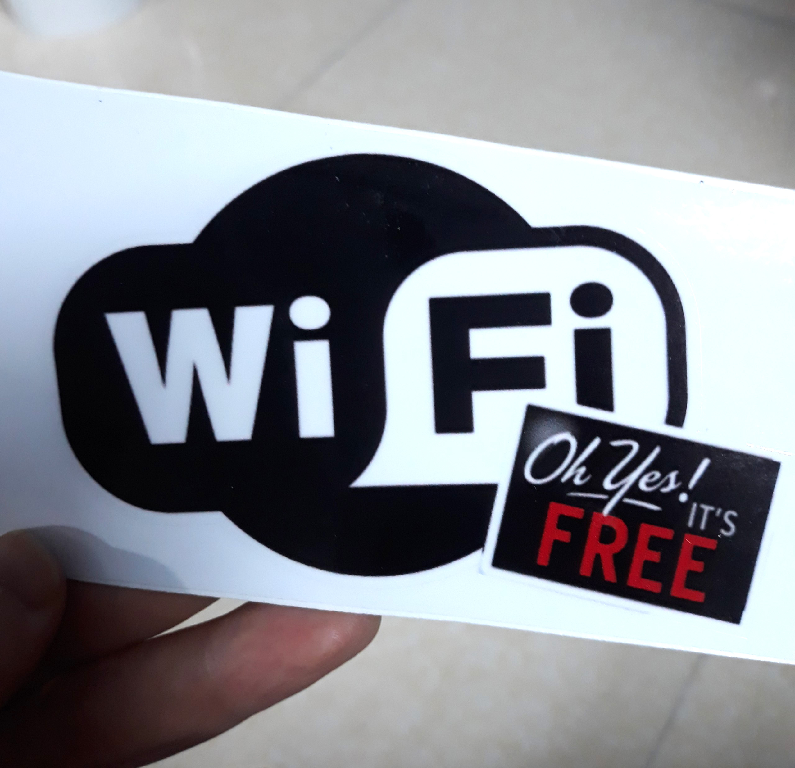 Sticker Free Wifi kích thước 8 đến 12 cm
