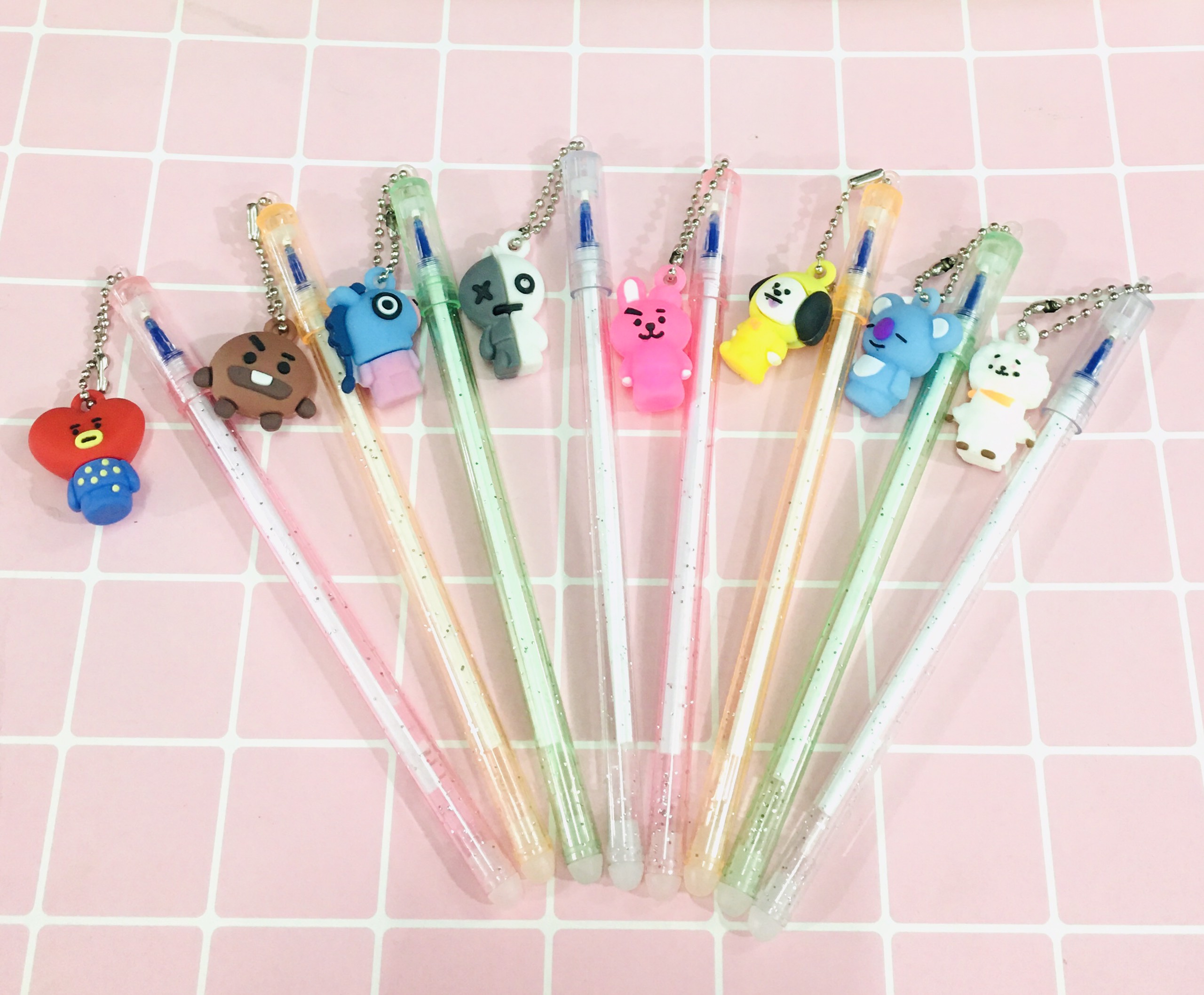 Set 8 Bút bi nước BTS BT21 ma thuật viết xong xóa được