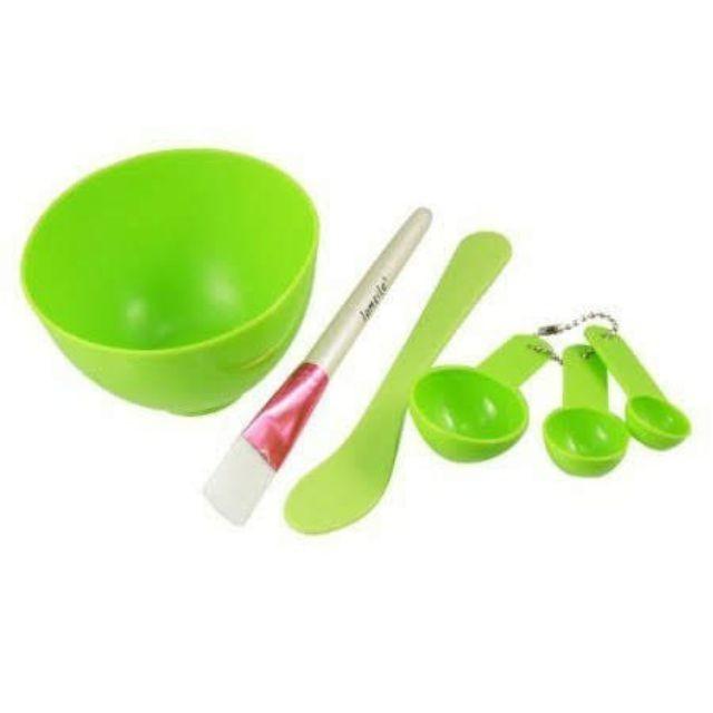 Bát trộn mĩ phẩm