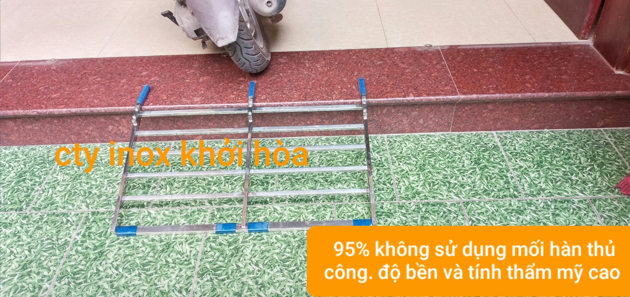 CẦU ĐI XE MÁY INOX . kt 46x80 cm