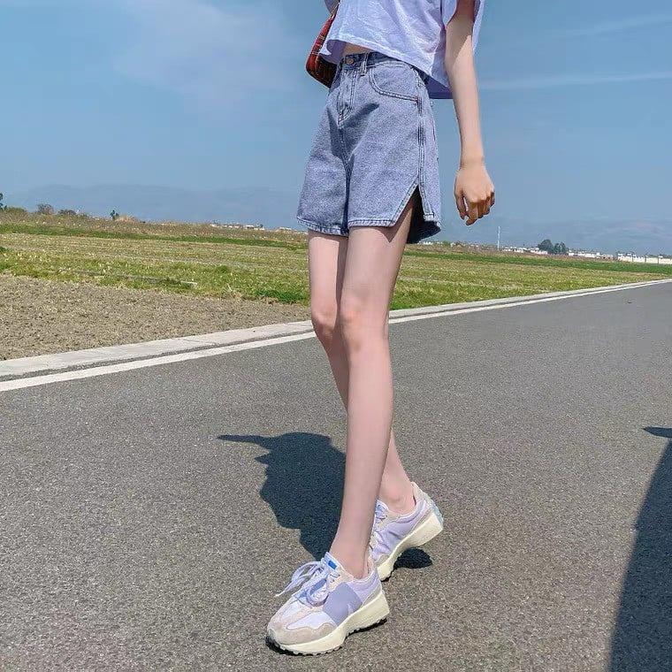 Quần short cạp cao sẻ V sườn