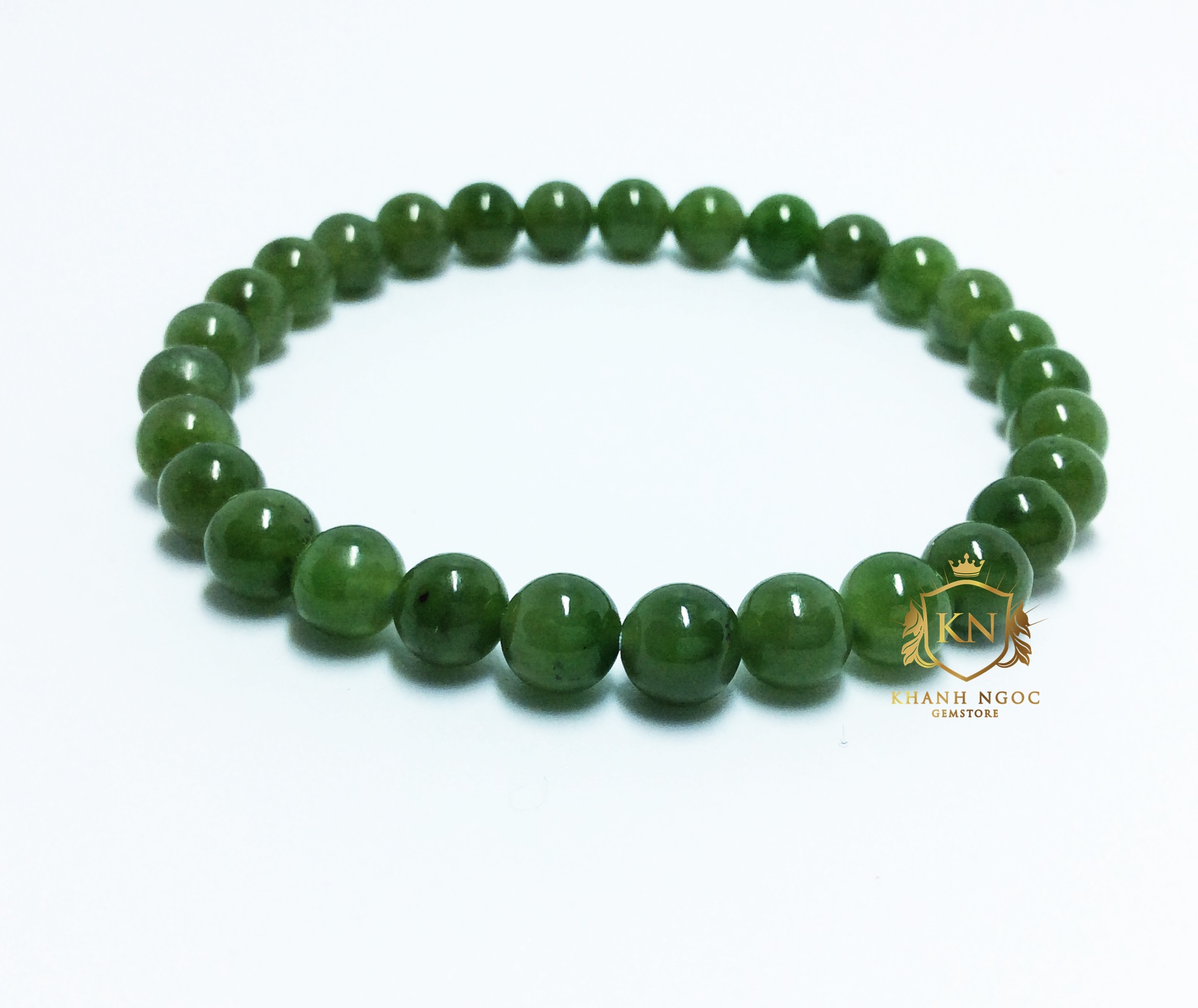 Vòng tay đá Ngọc bích(Nephrite Jade) 6ly cho mệnh Mộc, mệnh Hỏa