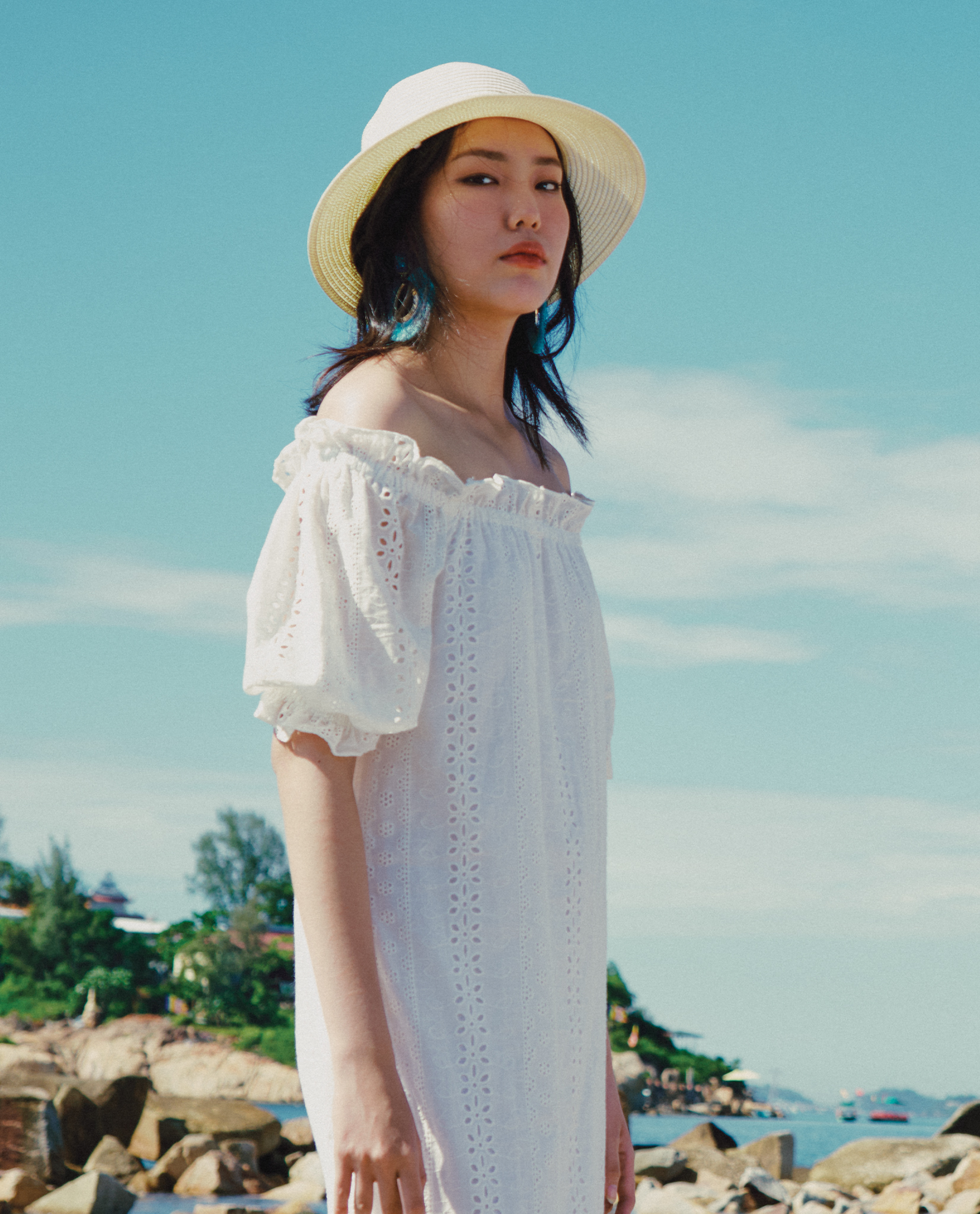 Đầm Trễ Vai Thêu Hạ Vũ DRE225 thời trang thiết kế Hity