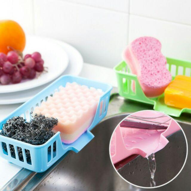 Khay để giẻ rửa bát có rãnh thoát nước