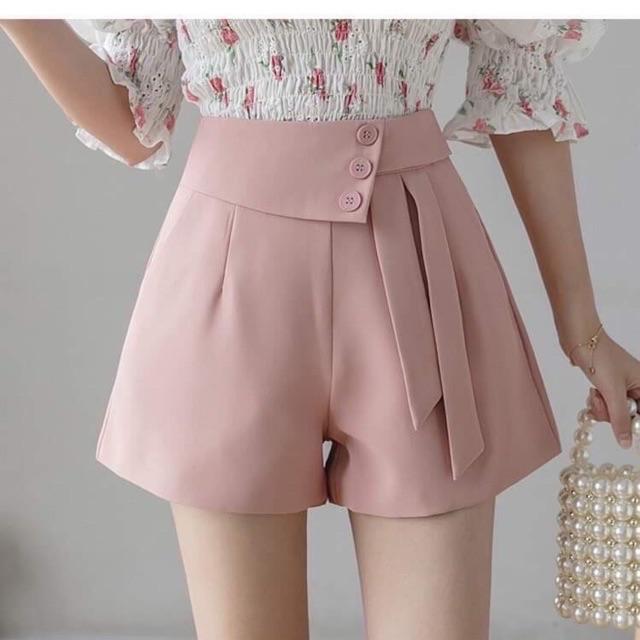 Quần shorts cạp lệch cách điệu