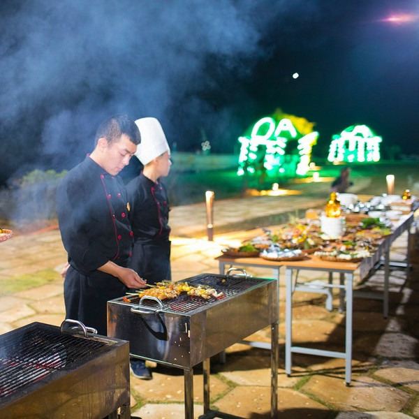 Đà Lạt Wonder Resort 4* - Buffet Sáng, Hồ Bơi Vô Cực, Xe Đưa Đón Trung Tâm, Miễn Phí Tham Quan Vườn Dâu, Vườn Rau, Khách Sạn Bên Hồ Tuyền Lâm Cực Đẹp