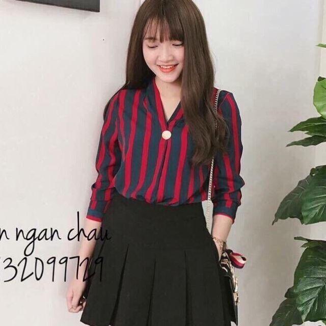 Áo sọc kiểu tau dài cổ V phối tag tròn Cao Cấp