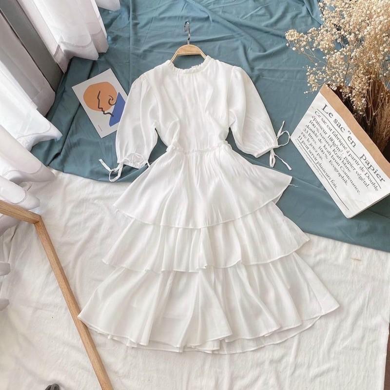 Đầm Xoè Dài Trắng Cổ Tròn